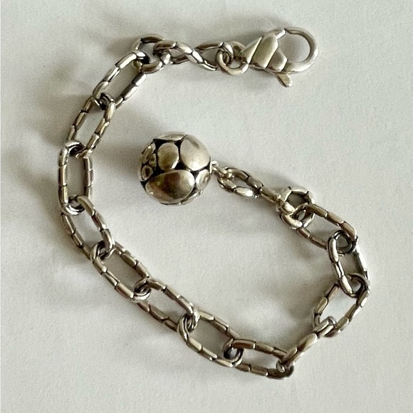 John Hardy Sterling Silver White Kali Pebble  Ball Charm Bracelet - Picture 2 of 6